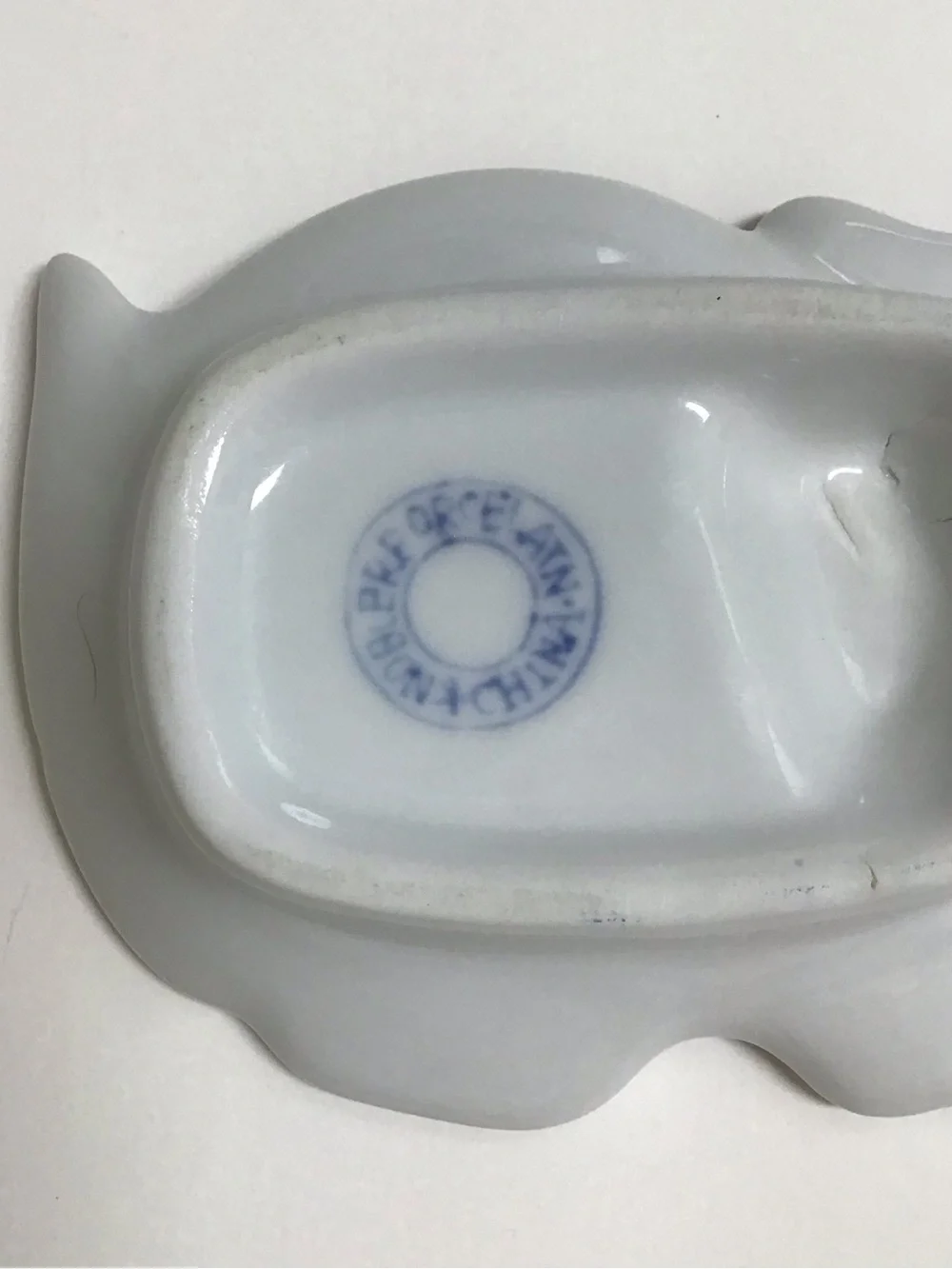 Knobler Porcelain White Cat Tea Bag Holder Trinket Dish Gum 3x4” Japan Vintage